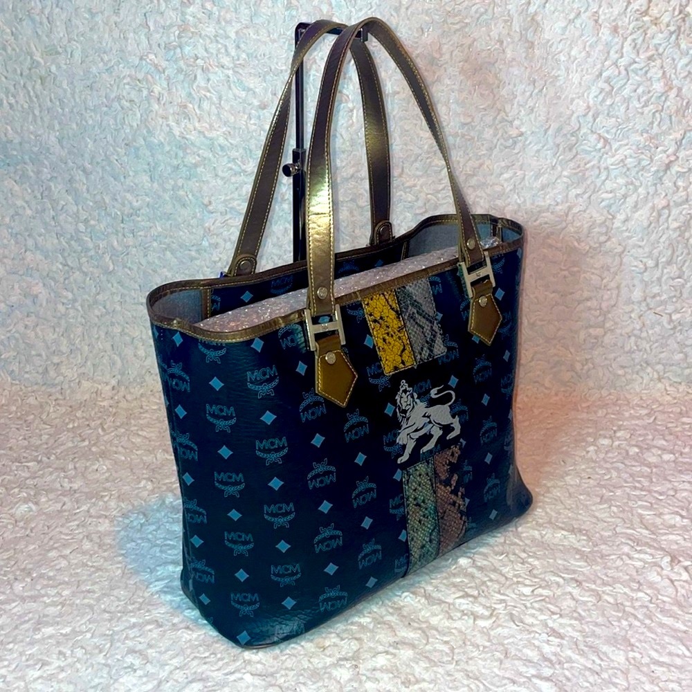 MCM Visetos Monogram Princess Lion Snakeskin Stripe Shoulder Bag Tote in Black - Picture 10 of 16